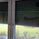 Rolety zewnętrzne i żaluzje fasadowe model 6